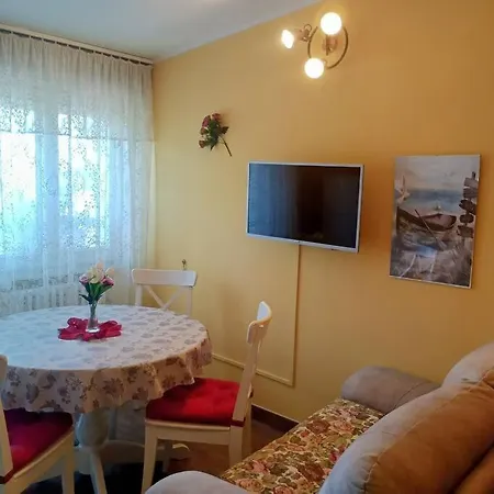 Attico La Bomboniera 8 Min A14 Cattolica E Autodromo Misano Apartment Morciano di Romagna