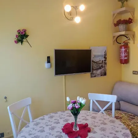 Attico La Bomboniera 8 Min A14 Cattolica E Autodromo Misano Apartment